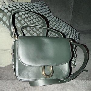 Elegant Green Leather Shoulder Bag